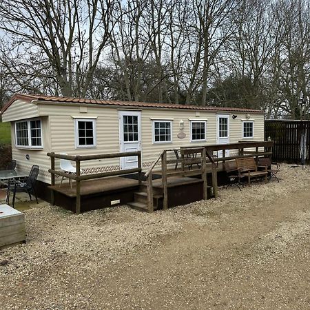 Static Mobile Home Set In Our 20 Acres Of Farmland Horspath Экстерьер фото